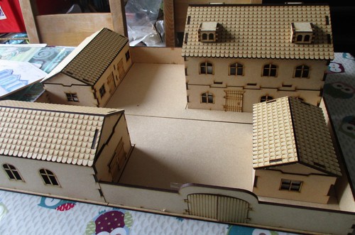 28mm large walled - large, farm